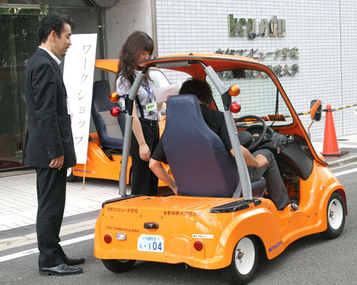 超小型省エネ自動車の乗り心地は…？